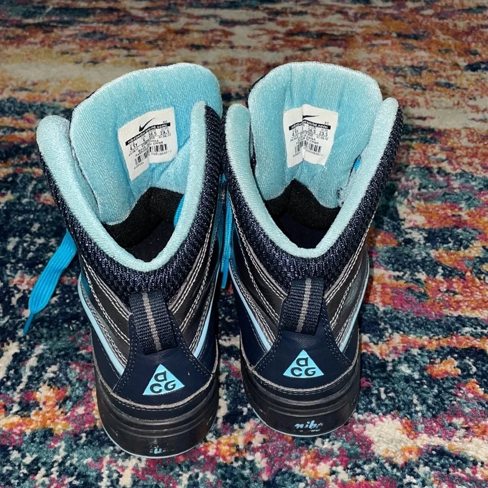 Nike ACG Woodside 2 High Hiking Trail Shoe - Picture 4 of 9